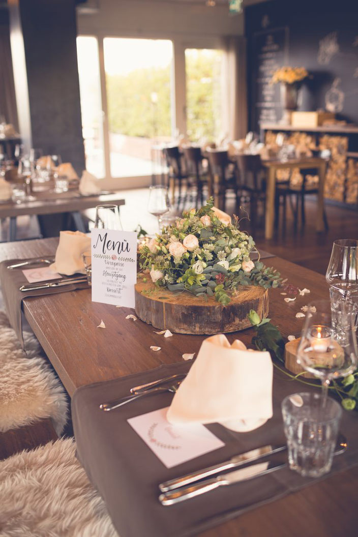 Hochzeit Tischdekoration mit Handlettering (Foto von TW-Fotoart)