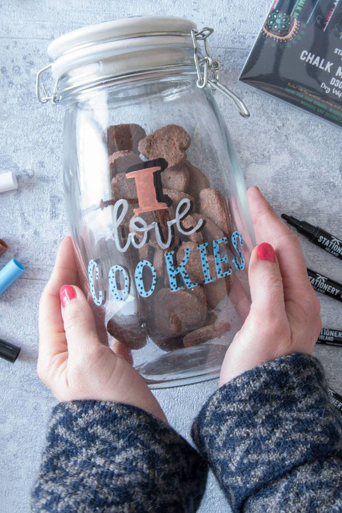 Keksdose belettert: I love cookies (jane_carrot im Interview bei den Letter Lovers)