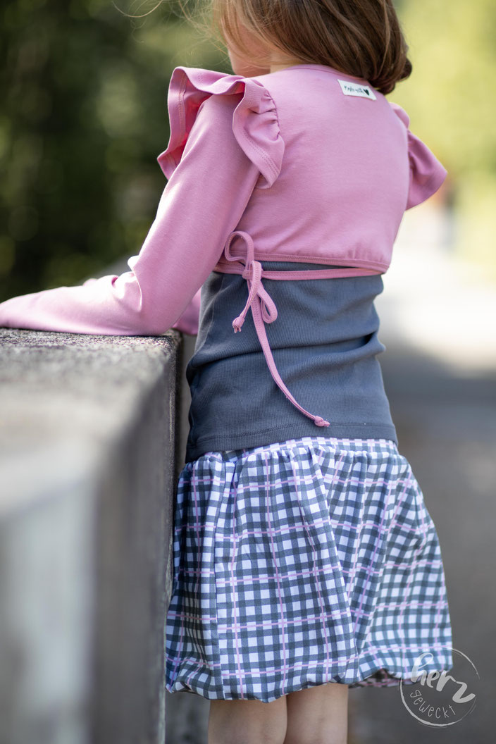 Bolero Wickeljacke und Karorock