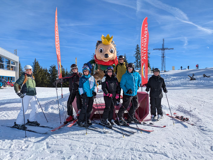 Auch auf dem höchsten Punkt der Skischaukel Radstadt/Altenmarkt ist ein Gruppenbild möglich und sinnvoll.