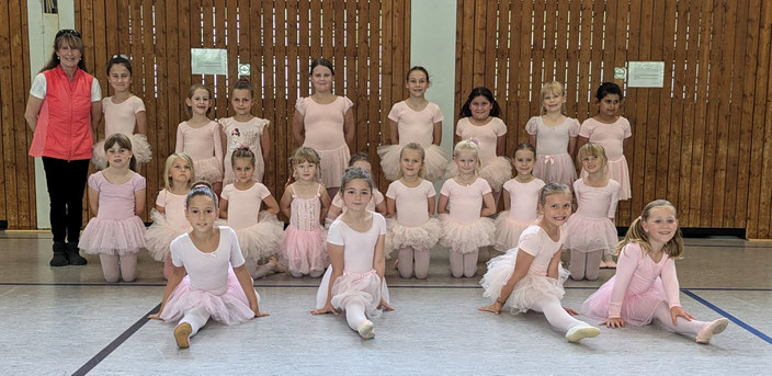 Bine und ihre kleinen Ballerinen. Fotos: put