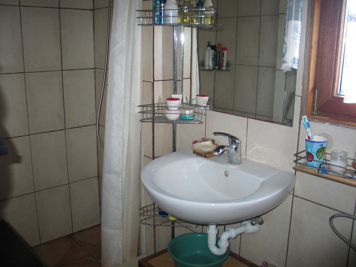 Erdgeschoß (Bad mit Dusche)