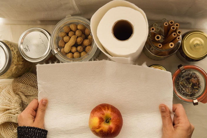 Nachhaltigkeit in der Küche, Plastikfreie Gläser und nachhaltige Küchenrolle