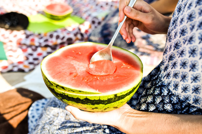 Wassermelone am Strand RiekesBlog