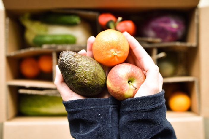 Lebensmittelverschwendung im Überblick: So viel Essen wird in Deutschland verschwendet und das kannst du dagegen tun. RiekesBlog