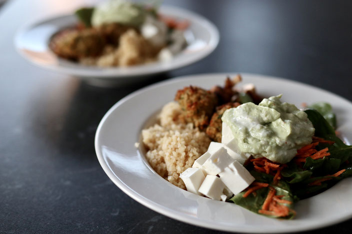 Orientalische Falafel Bowl