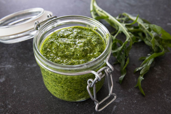 Rezept für frisches Rucola Pesto