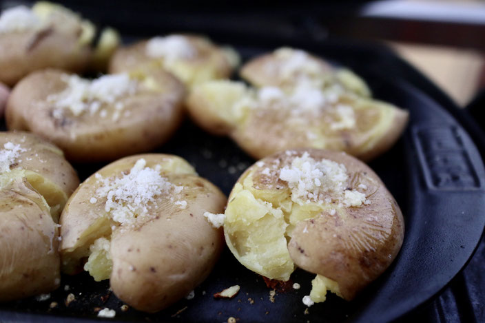 Smashed Potatoes vom Grill