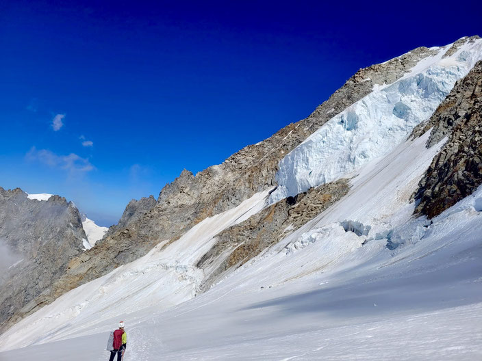 Torinohütte, Refugio Torino, Rochefortgrat, Entrèves, Aiguille du Rochefort, Dome du Rochefort, Pointe Young, Pointe Marguerite, Pointe Hélène, Pointe Croz, Pointe Walker, Pointe Whymper, Grandes Jorasses, Überschreitung, Bivacco Ettore Canzio, Rif