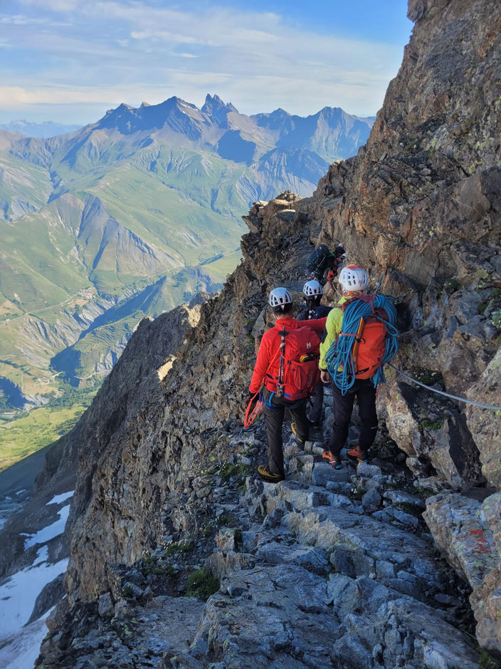 Grand Pic de la Meije, Traversée de la Meije, Téléphérique des Glaciers de la Meije (Gare de Peyrou d' Amont), Refuge du Promontoire, les Enfetchores, Mejie, Überschreitung Barre des écrin, écrinmassiv, La Grave