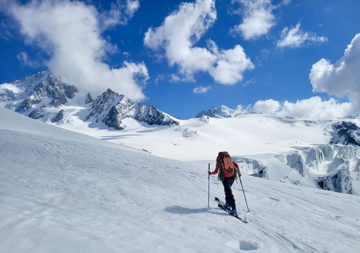 Chamonix, le Tour, Aiguille du Chardonnet, Goulotte Escarra, Escarra Gully, Nordwand, North face, REFUGE ALBERT 1ER