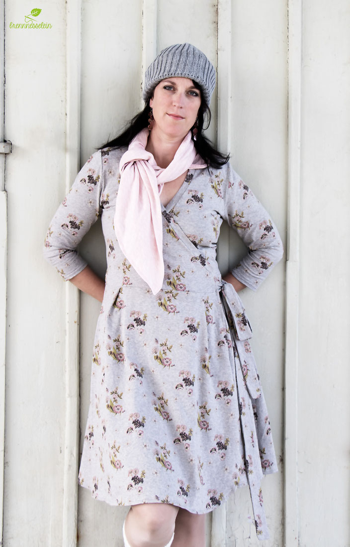 Wickelkleid Diane aus Biojersey Greta von lillestoff