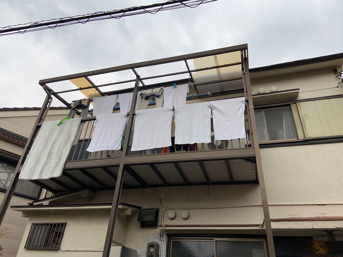 伊丹市 ベランダ波板 施工前