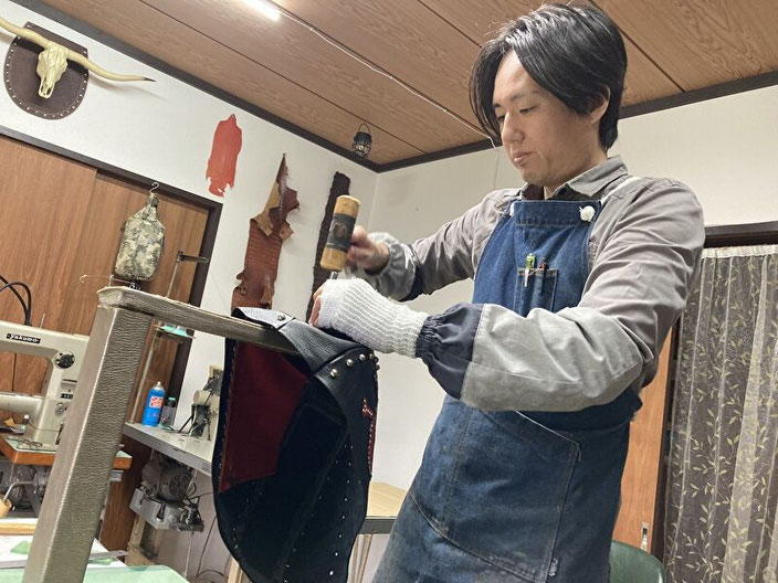 オーダーメイド、リメイク修理、製作風景・森革工房