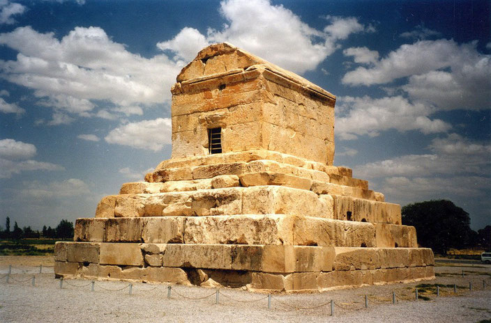 Tomba de Cir el Gran, 559-529 a.C