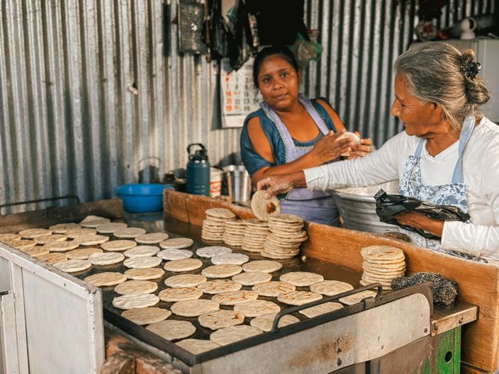 Tortillas in Juayua