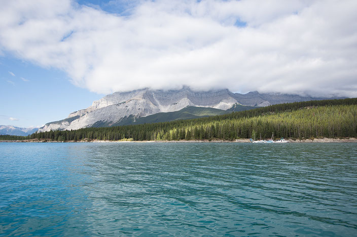 Das Bergpanorama am Lake Minnewanka