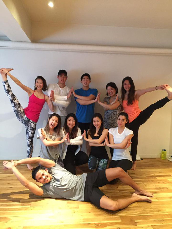ヨガを仕事に取り入れるチーム ヨガで心と体をきれいに Lani Yoga