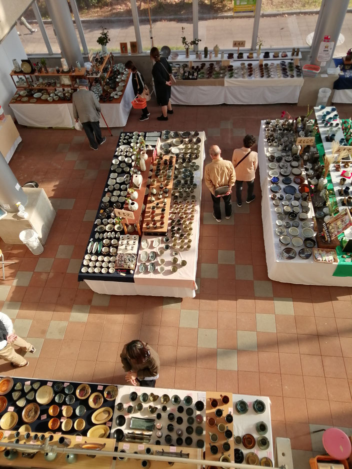 昨年の花ぷらす館窯元展の様子です