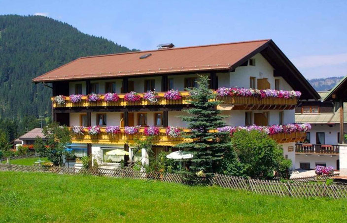 Gästehaus Bergidyll – wunderbare Lage in Riezlern im Kleinwalsertal, Ferienwohnungen