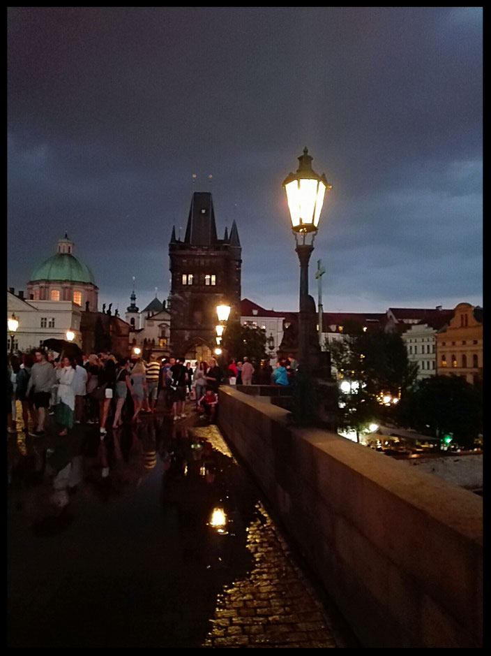 Die Karlsbrücke in Prag