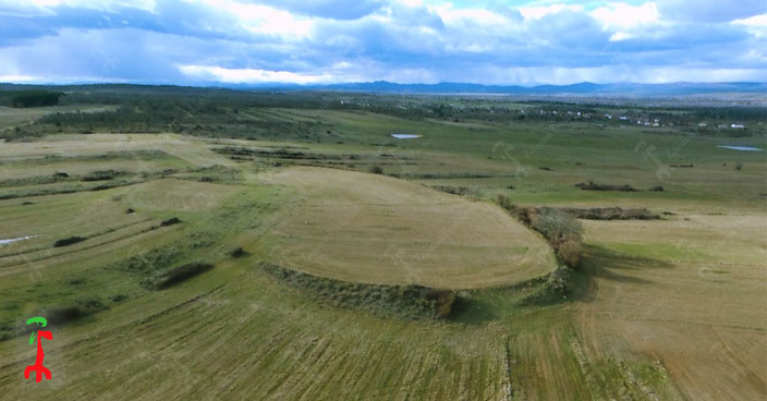 La imagen muestra, a vista de dron, el recinto fortificado del Castro de San Juan, en Rabanales.