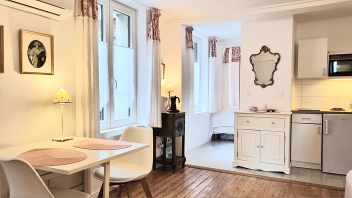 Appartement Romance hebergement location de vacances normandie maison gîte Villa Audemer Pont Honfleur Deauville Trouville Ferienwohnung vacation rental maison d'hôte hotel charme ferienhaus Boutiquehotel normandie 