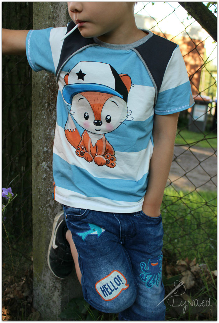 cute foxes