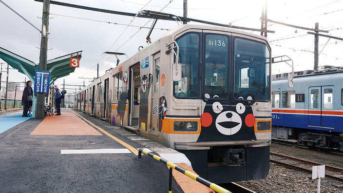 くまモンラッピング列車（熊本電鉄）