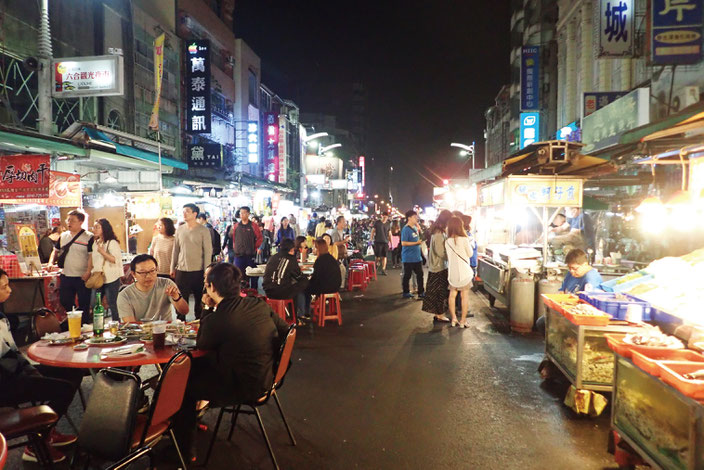 高雄市内の夜市