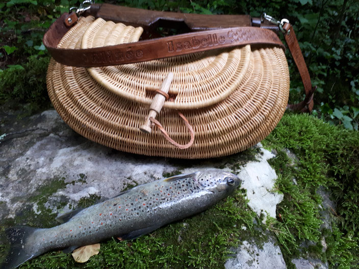 Panier à Truites en rotin.