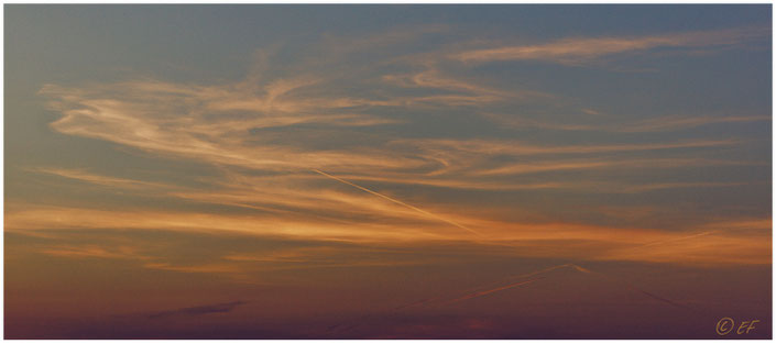 Sommerhimmel-Wenn der Tag erwacht