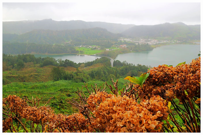Sete Cidades Blick auf die zwei Seen von Sao Miguel Azoren Portugal