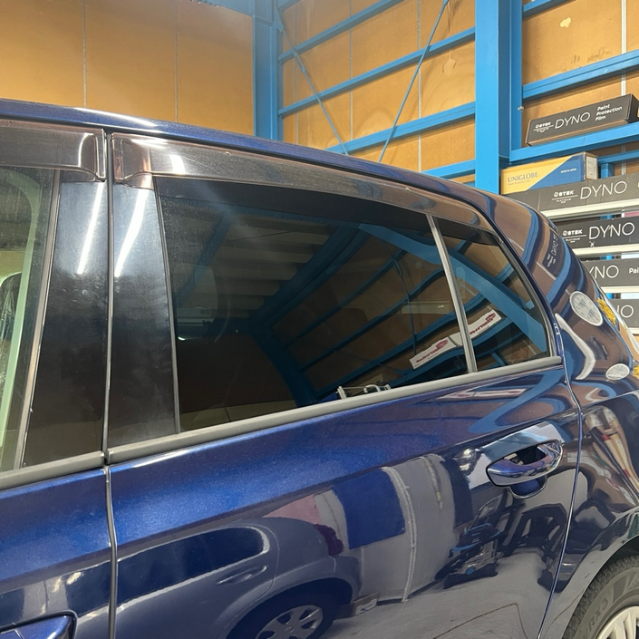 フォルクスワーゲン・ゴルフ6　カーフィルム施工　WINCOS　新潟　リアドア