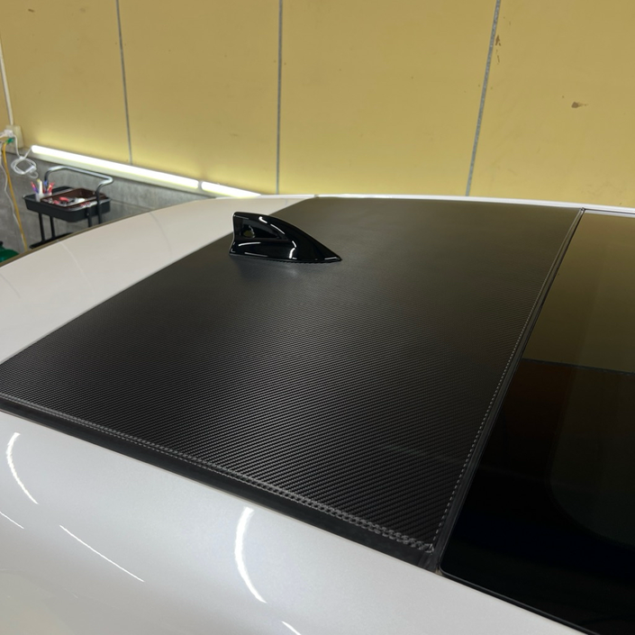 トヨタ　クラウンスポーツ　カーラッピング　3M　カーボン柄　施工後