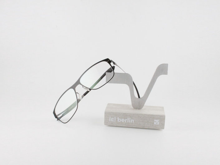 ic! berlin（アイシーベルリン）人気モデル再入荷しました