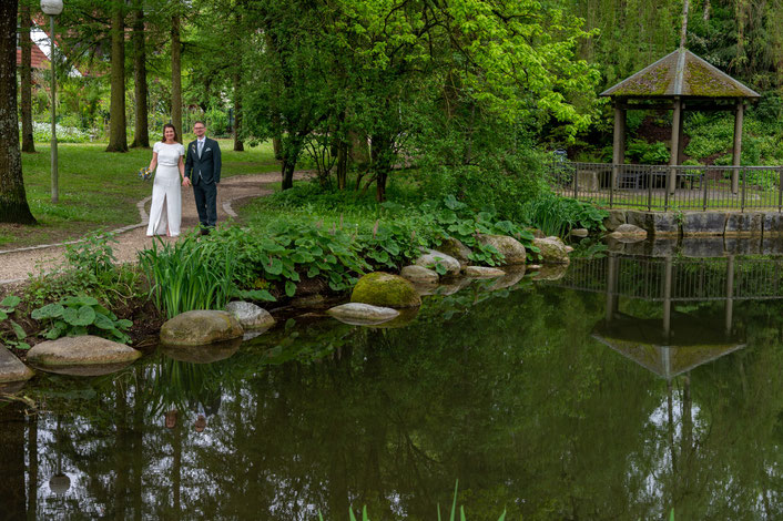 Hochzeitsshooting am Schmutter-Park in Augsburg