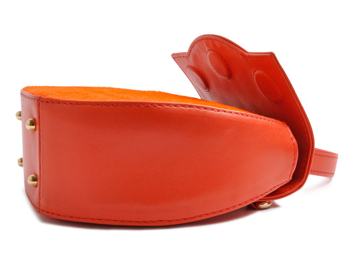 exklusive Trachtentasche aus edlem Leder . Dirndltäschchen in orange . OSTWALD Traditional Craft