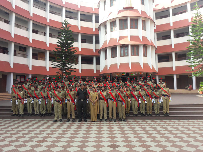 Parade vor der Christ Nagar Higher Secondary School, Trivandrum
