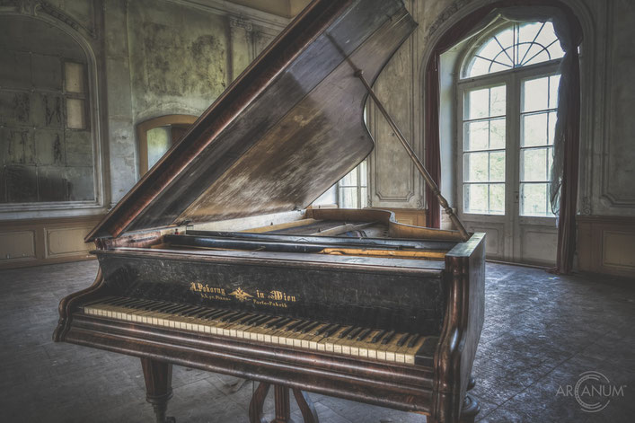 Abandoned Baroque Mansion in Eastern Germany