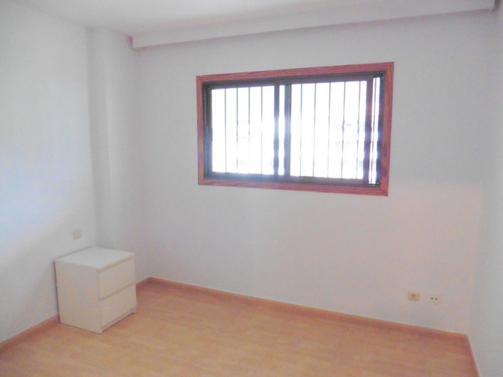 2. Schlafzimmer
