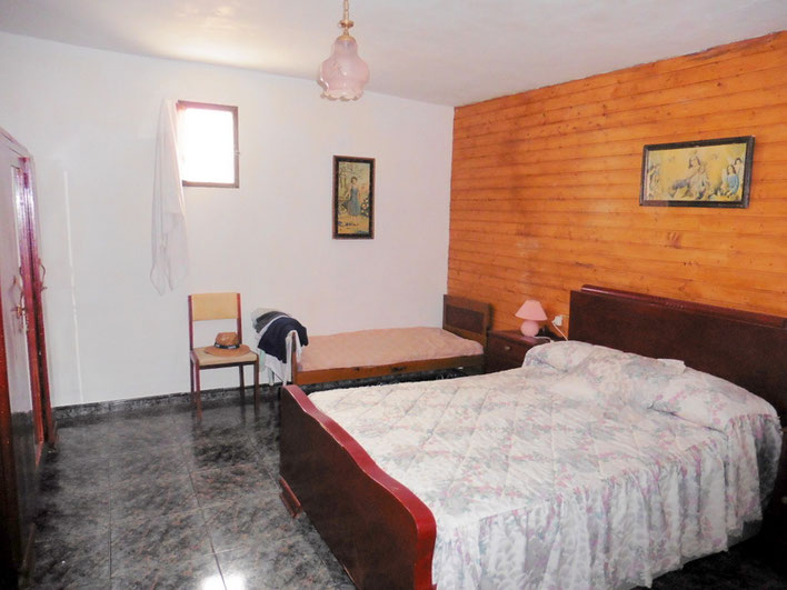 4. Schlafzimmer