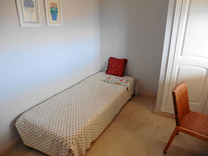 2. Schlafzimmer