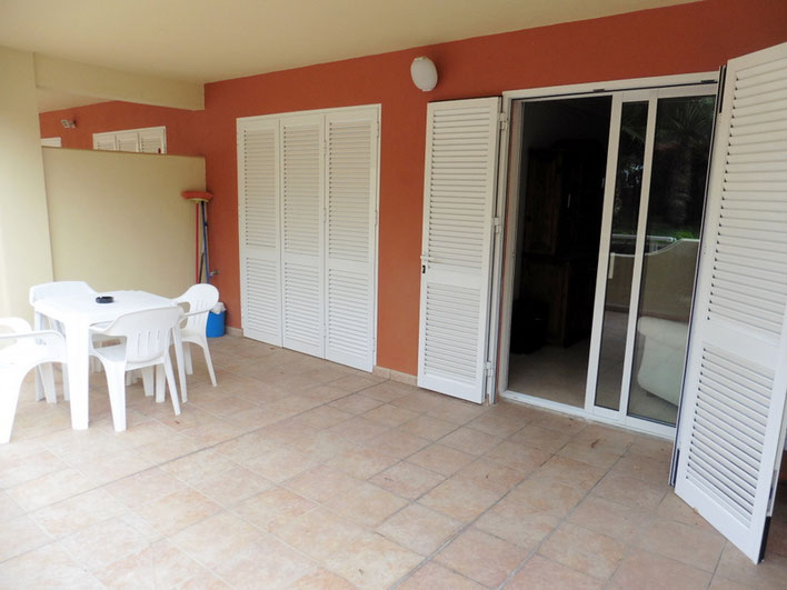 Hintere Terrasse
