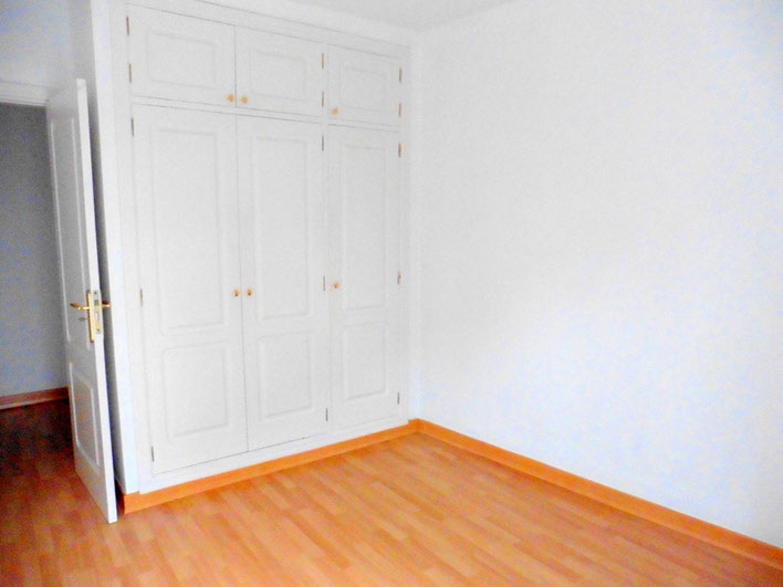 2. Schlafzimmer