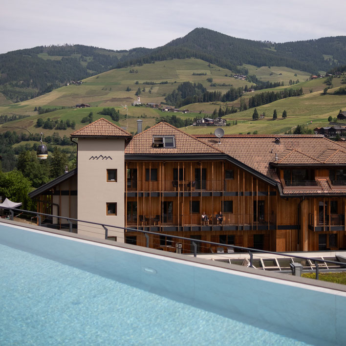 Excelsior Dolomites Resort, wellness hotel - San Vigilio di Marebbe - holidays in South Tyrol ... Member of Mountain Hideaways - the most beautiful hotels in the Alps ©Mela Hipp