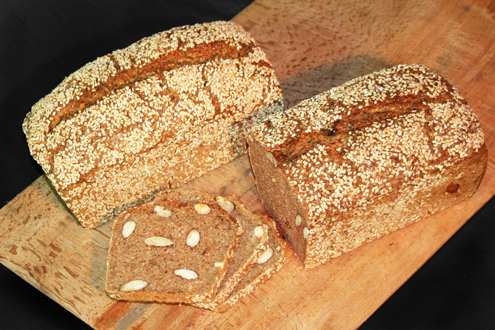 Öko Mandel Amaranth Brot