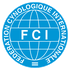 Blaues rundes Logo mit Weltkugel, mittig weißer Schriftzug 'FCI' und umlaufendem Text 'FEDERATION CYNOLOGIQUE INTERNATIONALE'