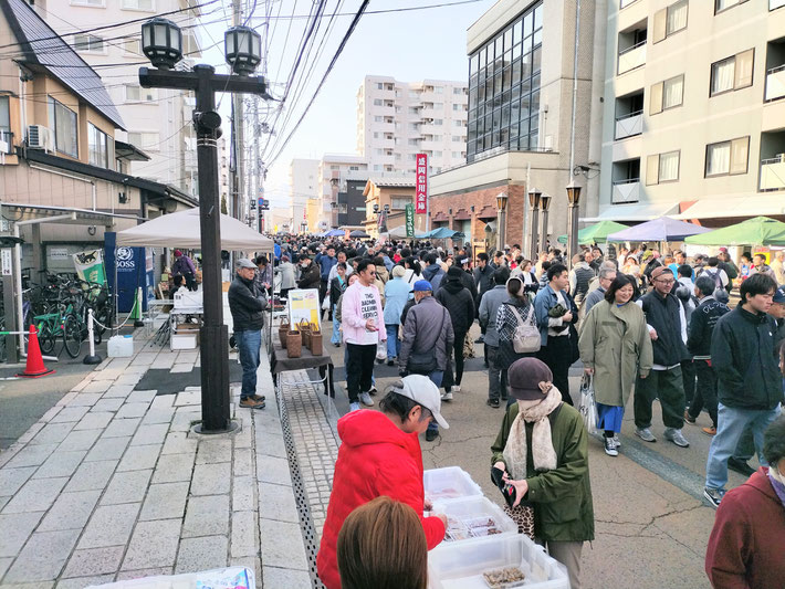 盛岡市材木町よ市