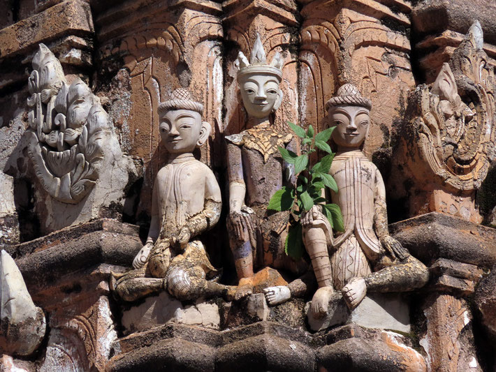 Steinfiguren in Kakku